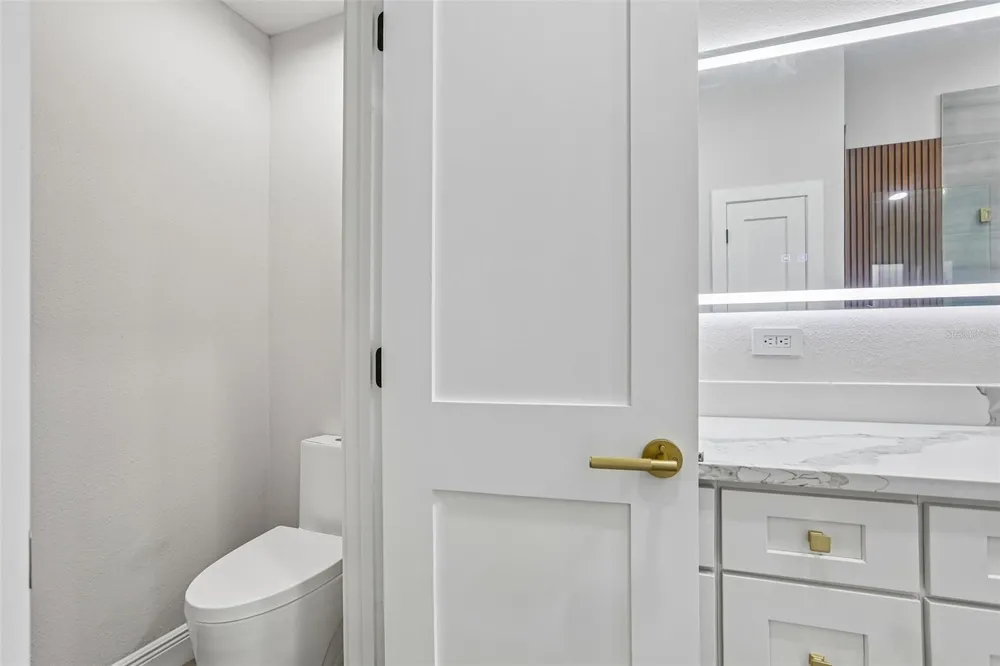 2455 HICKMAN CIRCLE Clearwater, FL 33761