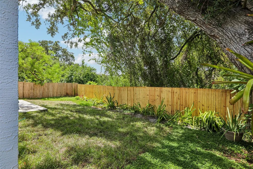 2455 HICKMAN CIRCLE Clearwater, FL 33761