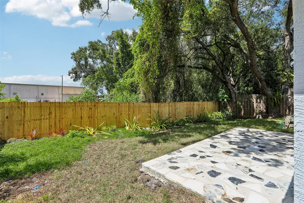 2455 HICKMAN CIRCLE Clearwater, FL 33761