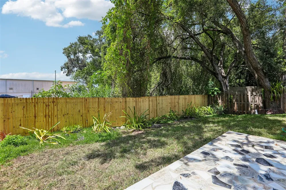 2455 HICKMAN CIRCLE Clearwater, FL 33761