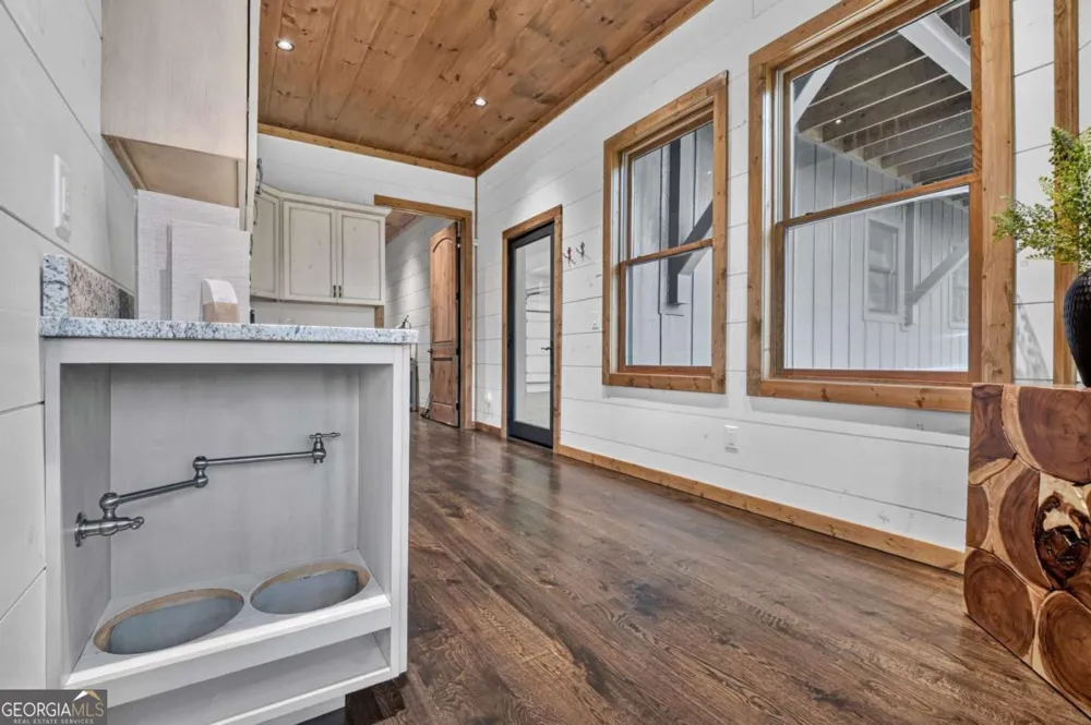 66 Rome PT Blue Ridge, GA 30513
