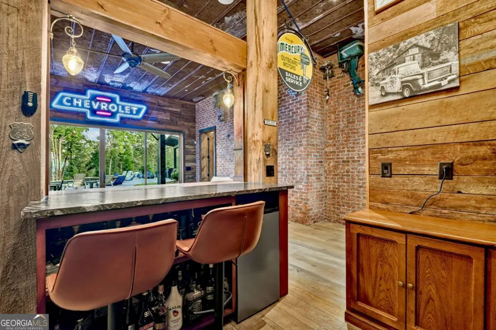 66 Rome PT Blue Ridge, GA 30513