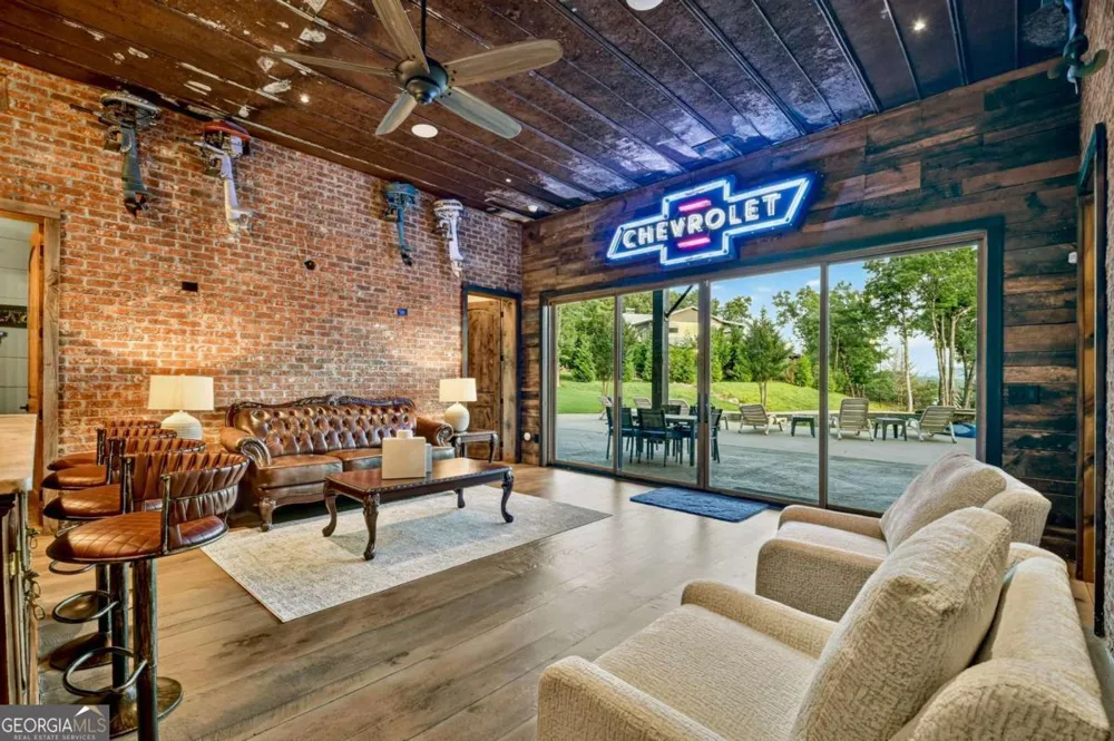 66 Rome PT Blue Ridge, GA 30513