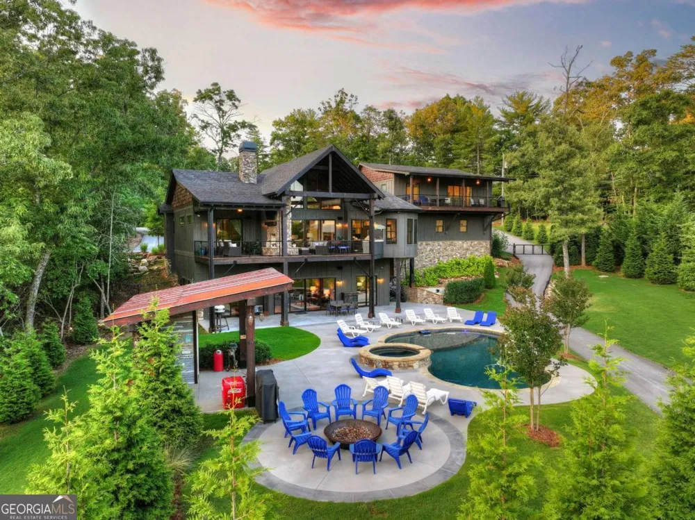 66 Rome PT Blue Ridge, GA 30513