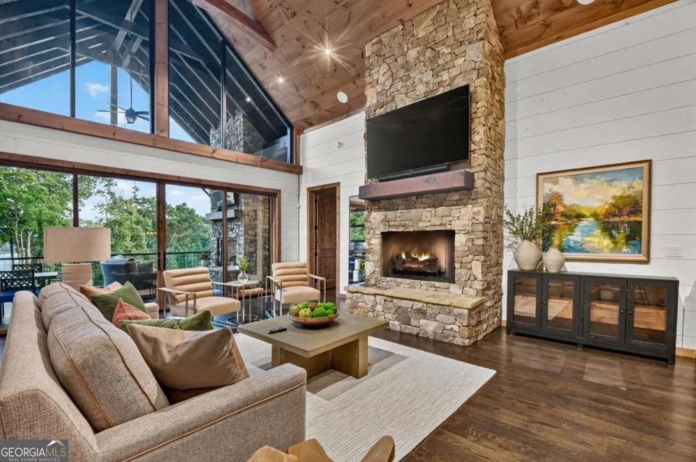66 Rome PT Blue Ridge, GA 30513
