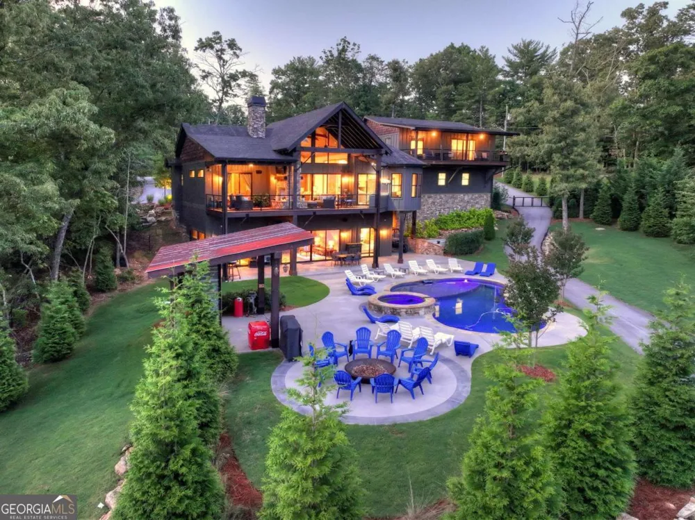 66 Rome PT Blue Ridge, GA 30513