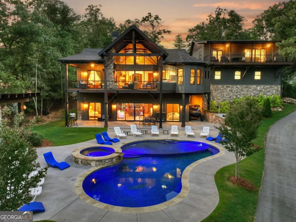 66 Rome PT Blue Ridge, GA 30513