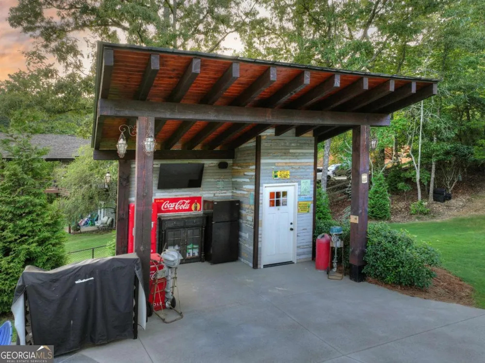 66 Rome PT Blue Ridge, GA 30513