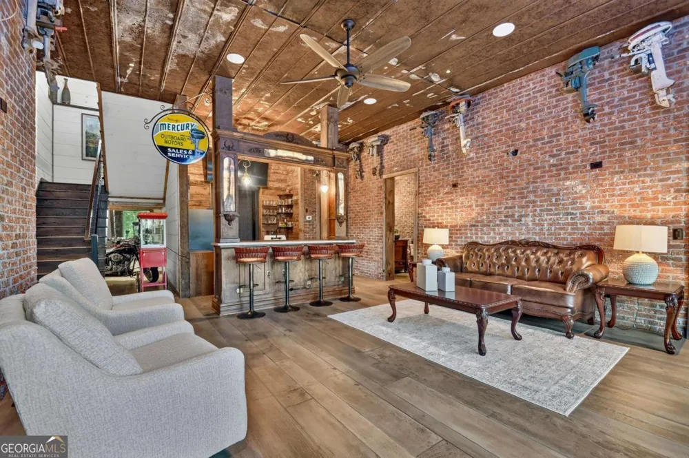 66 Rome PT Blue Ridge, GA 30513