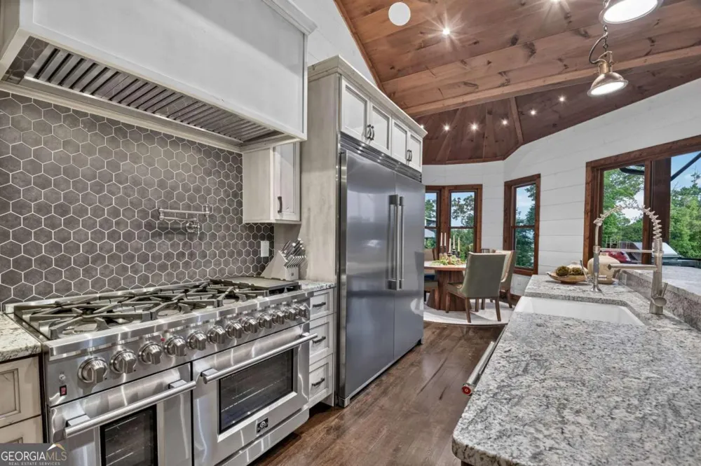 66 Rome PT Blue Ridge, GA 30513