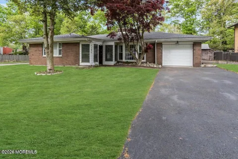 1130 Kenton Drive