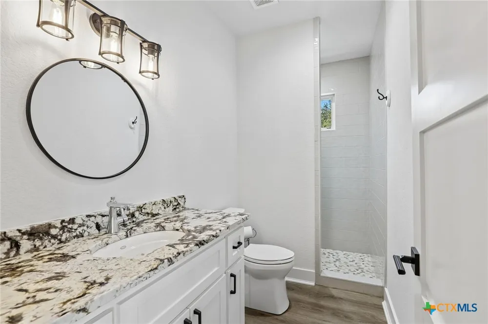 2042 Colleen Drive Canyon Lake, TX 78133