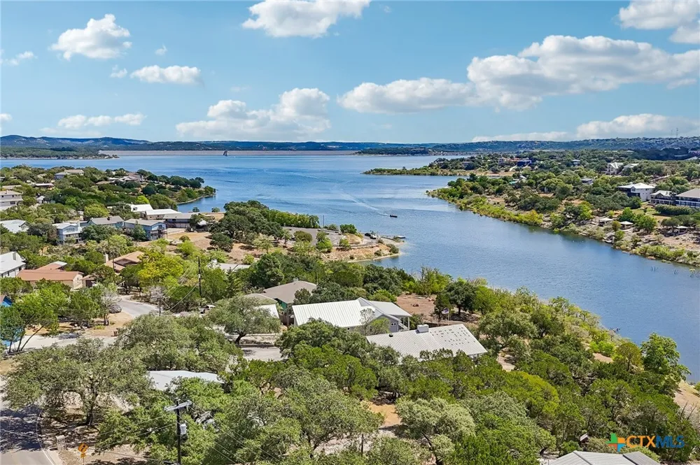 2042 Colleen Drive Canyon Lake, TX 78133
