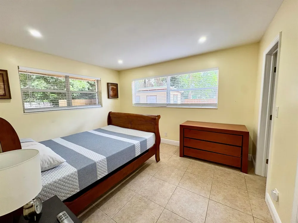 720 SE 15th Street #2 Fort Lauderdale, FL 33316