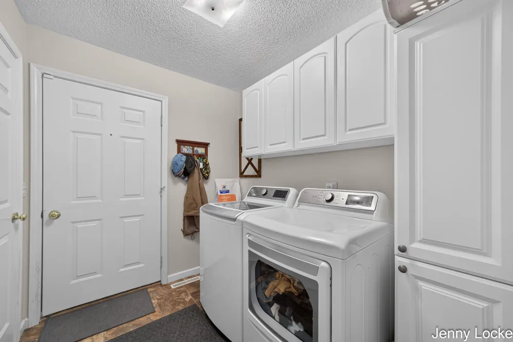 1081 Becker Road Muskegon, MI 49445