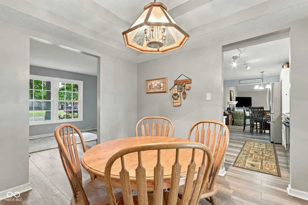 8330 Dove Court Indianapolis, IN 46256