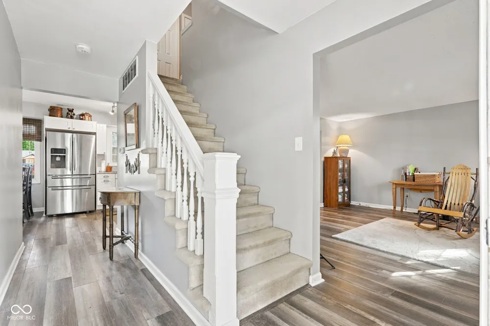 8330 Dove Court Indianapolis, IN 46256