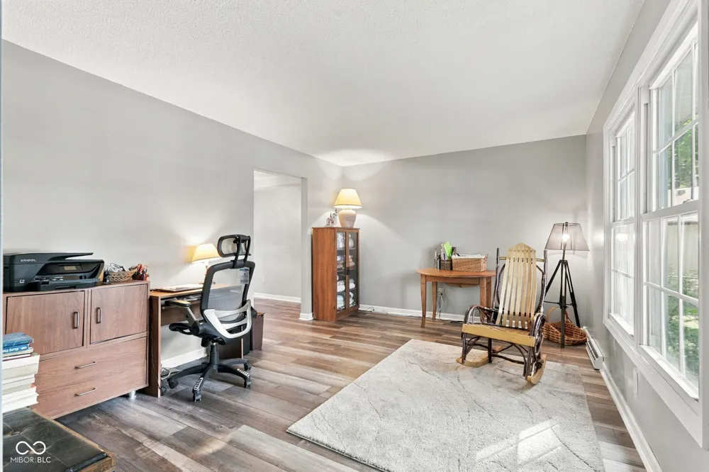 8330 Dove Court Indianapolis, IN 46256