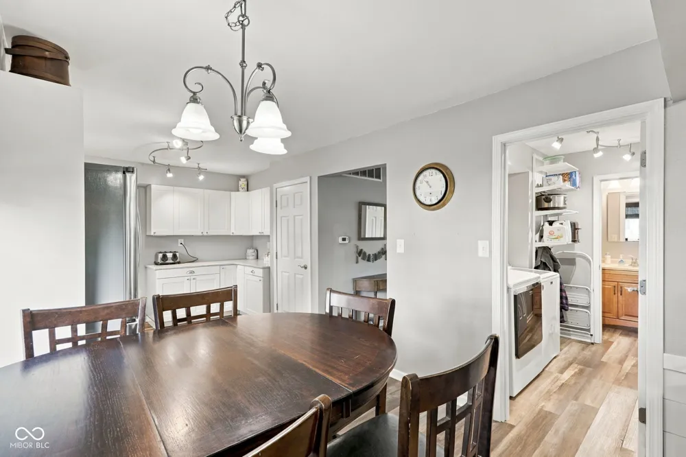 8330 Dove Court Indianapolis, IN 46256