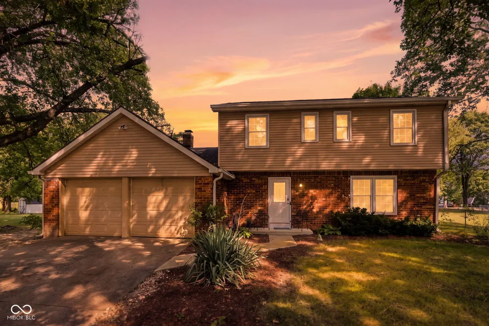 8330 Dove Court Indianapolis, IN 46256
