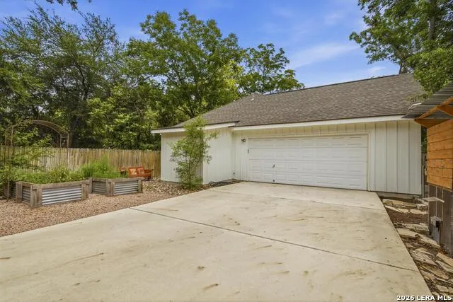 404 OGRADY ST Boerne, TX 78006