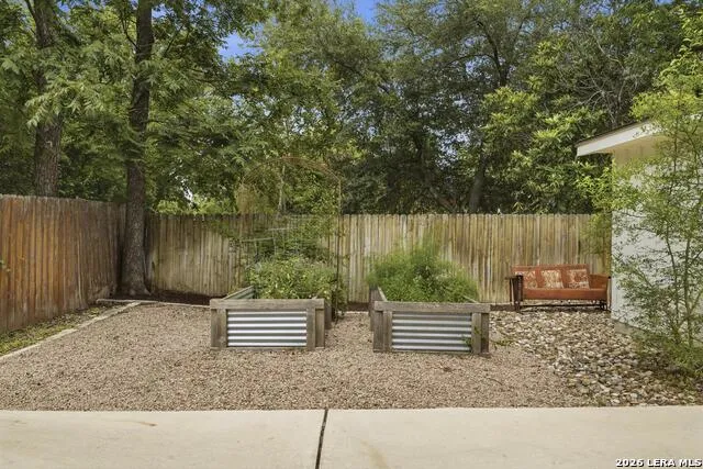 404 OGRADY ST Boerne, TX 78006