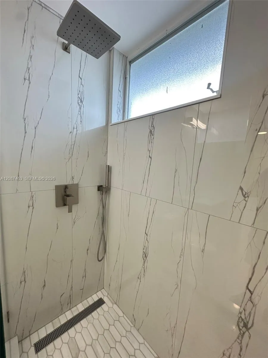 921 Jefferson Ave #4E Miami Beach, FL 33139