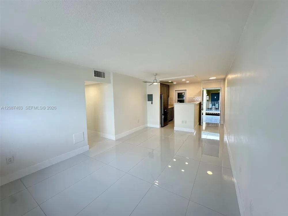 921 Jefferson Ave #4E Miami Beach, FL 33139