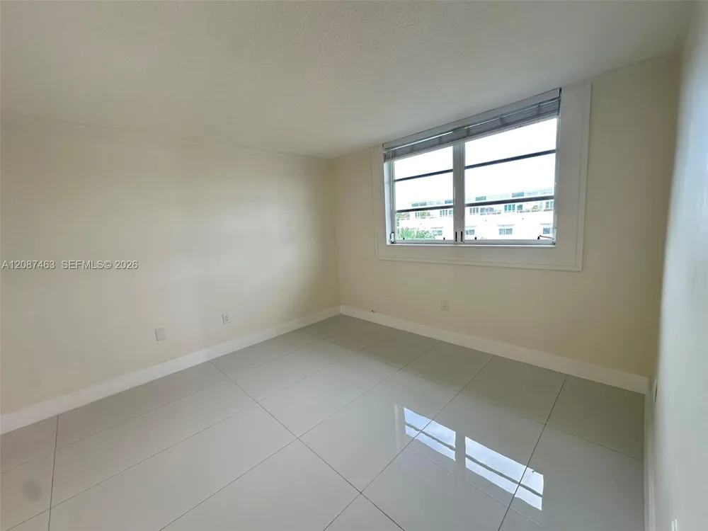 921 Jefferson Ave #4E Miami Beach, FL 33139