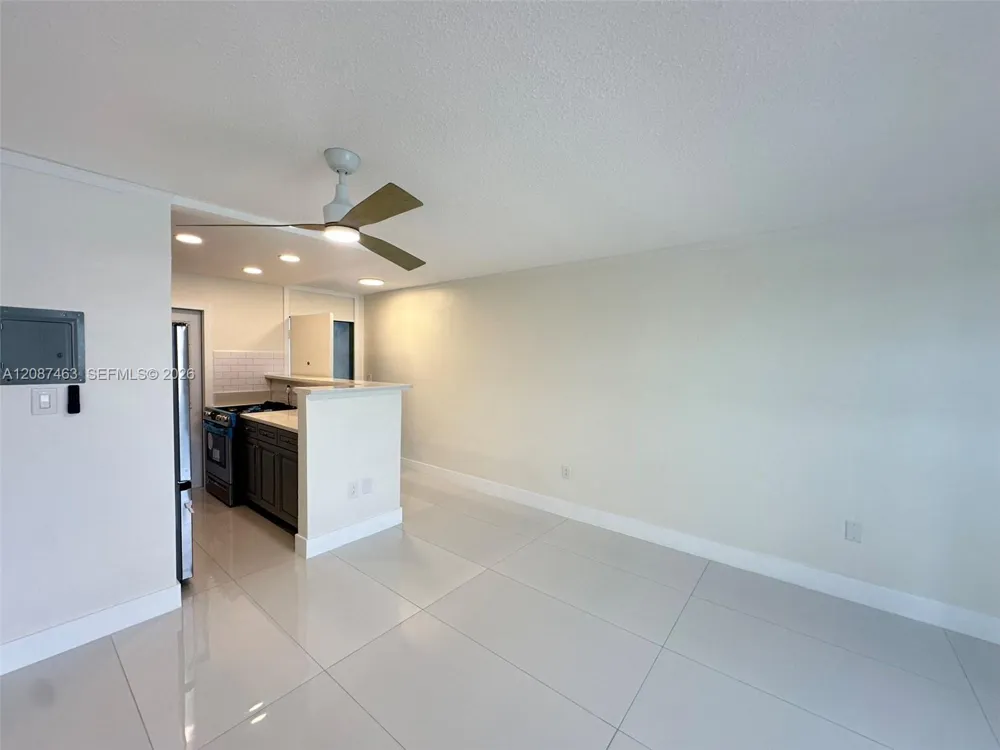 921 Jefferson Ave #4E Miami Beach, FL 33139
