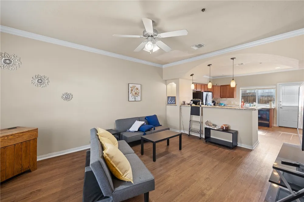 1198 Jones Butler Road #1601 College Station, TX 77840