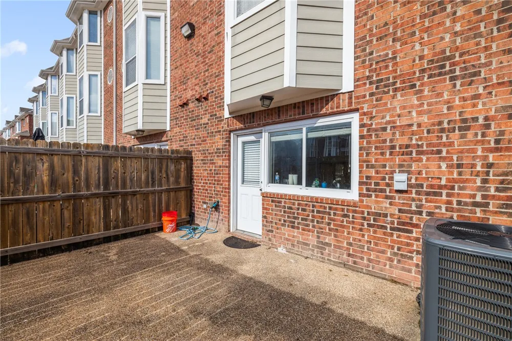 1198 Jones Butler Road #1601 College Station, TX 77840