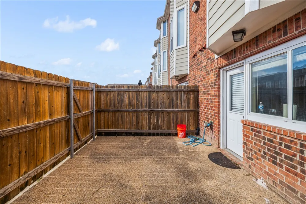 1198 Jones Butler Road #1601 College Station, TX 77840