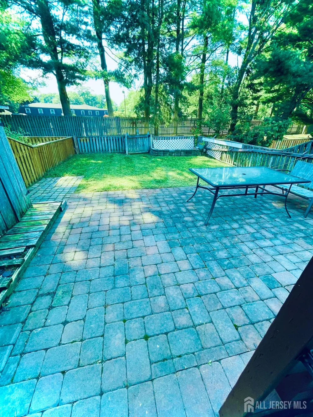9 Lawry Court East Brunswick, NJ 08816