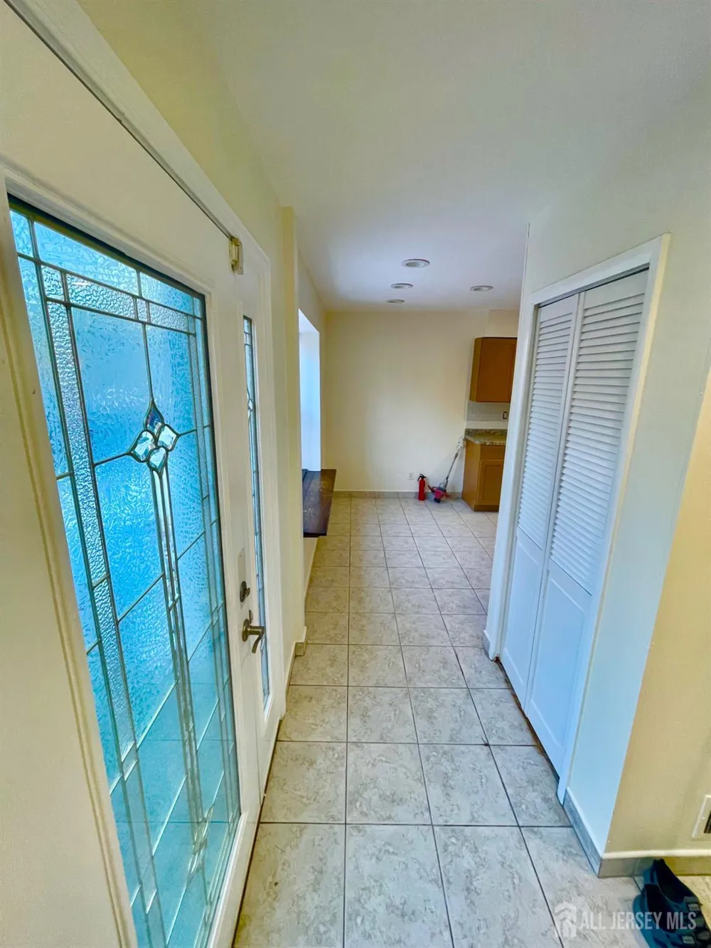 9 Lawry Court East Brunswick, NJ 08816
