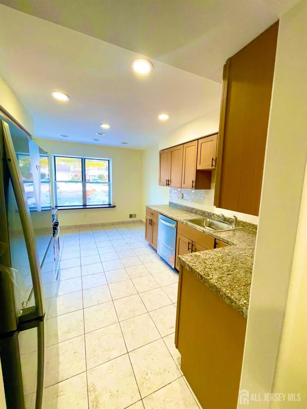 9 Lawry Court East Brunswick, NJ 08816