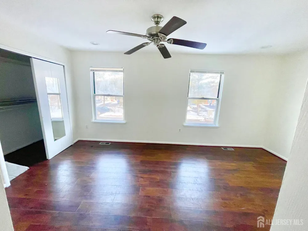 9 Lawry Court East Brunswick, NJ 08816