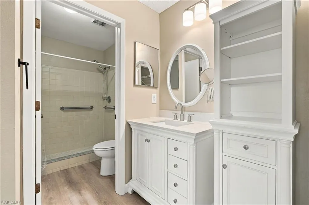 14900 Summerlin Woods Drive #6 Fort Myers, FL 33919