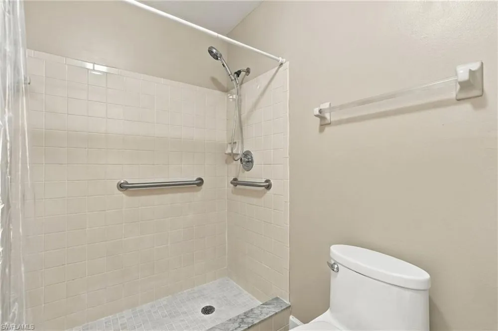 14900 Summerlin Woods Drive #6 Fort Myers, FL 33919