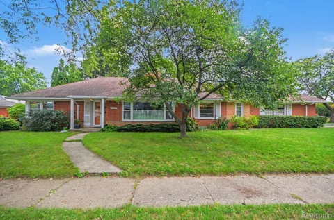 19925 E William Court
