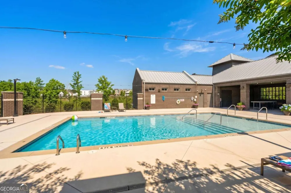 6480 Halcyon Garden DR Alpharetta, GA 30005