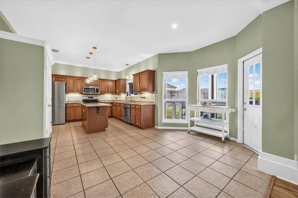 7533 Freds Folly Drive Corpus Christi, TX 78414