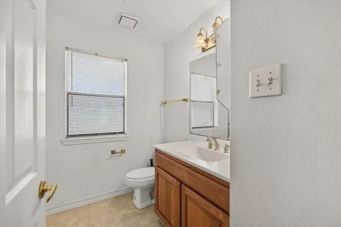 1006 Harbor Village Drive