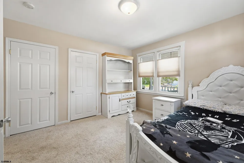 212 Davis Ave Linwood, NJ 08221