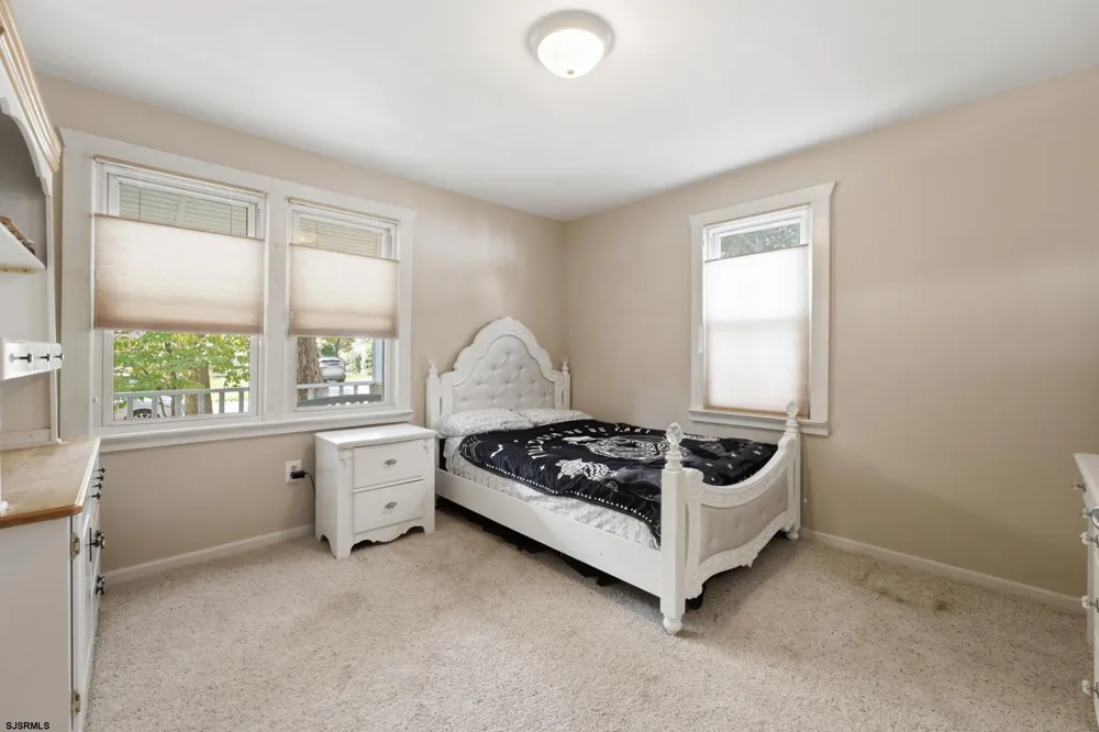 212 Davis Ave Linwood, NJ 08221