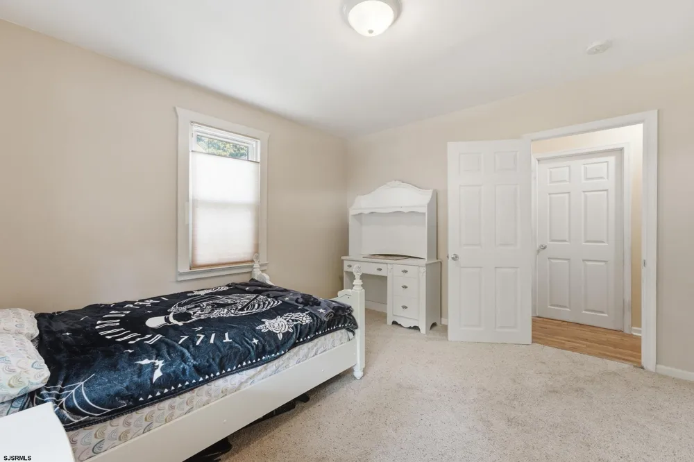 212 Davis Ave Linwood, NJ 08221