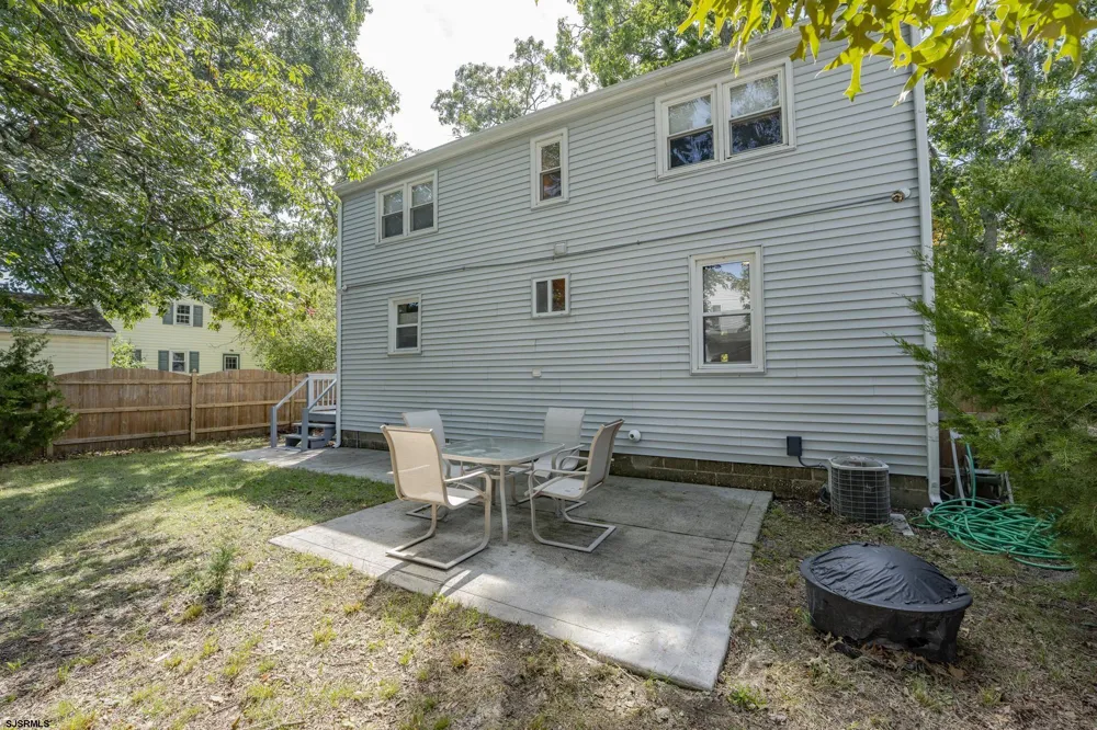 212 Davis Ave Linwood, NJ 08221