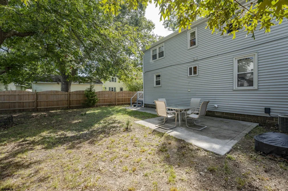 212 Davis Ave Linwood, NJ 08221