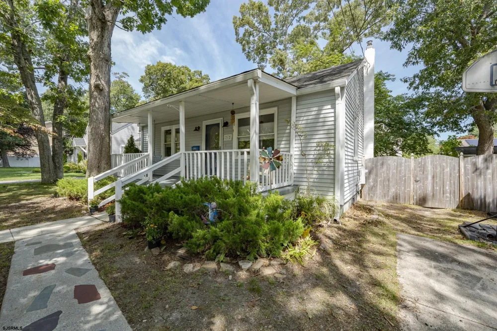 212 Davis Ave Linwood, NJ 08221