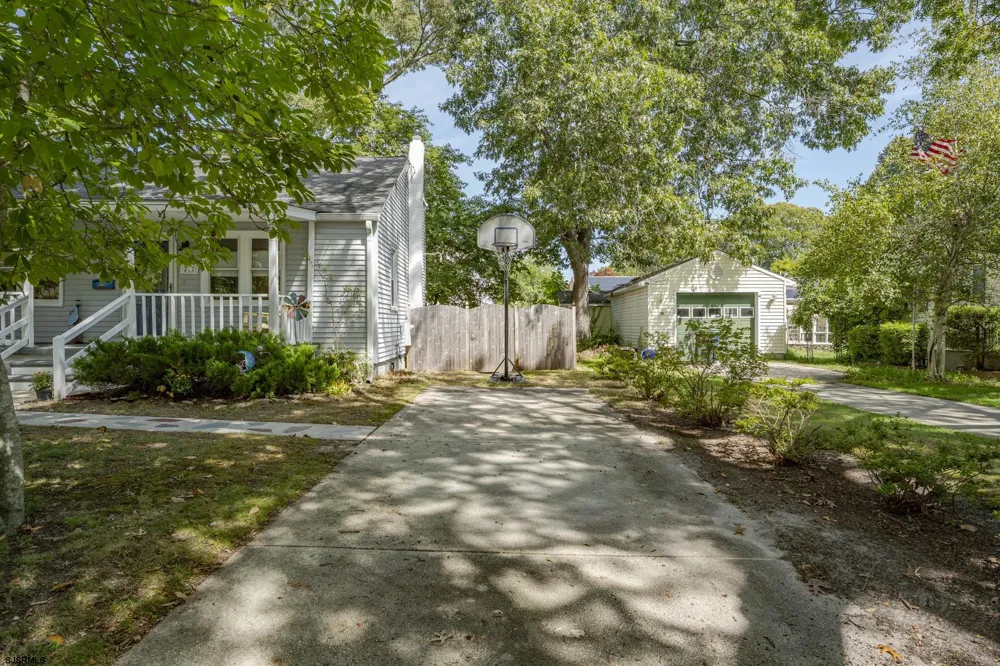 212 Davis Ave Linwood, NJ 08221